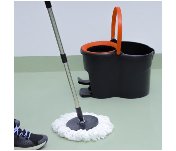 Royalford RF10105 16Litre Turbo Spin Mop with Foot Pedal - Black and Red - Zoom Image 4