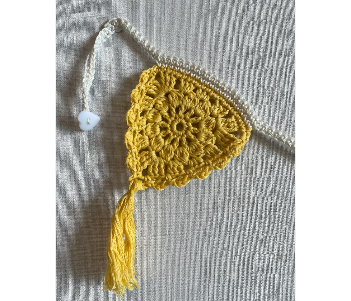 Crochet Handmade Bunting Triangles Wall Decoration - White and Yellow - Zoom Image 1