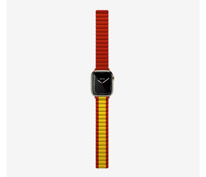 Uniq Revix Reversible Magnetic Spain Flag Model 42mm Apple Watch Strap - Red - Zoom Image 3