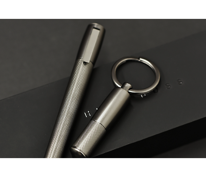 Hugo Boss 630  Ballpoint Pen And Key Ring - Zoom Image 2