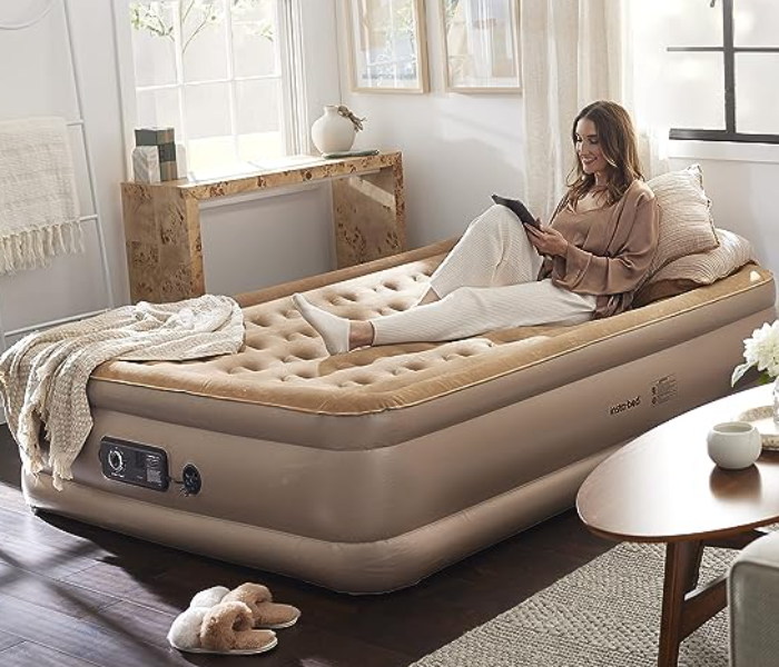 Generic Luxury Inflatable Mattress with Built in Air Pump to Ensure a Restful Night Heavy Duty Blow Up Mattress with Self Inflating Pump - Zoom Image 2