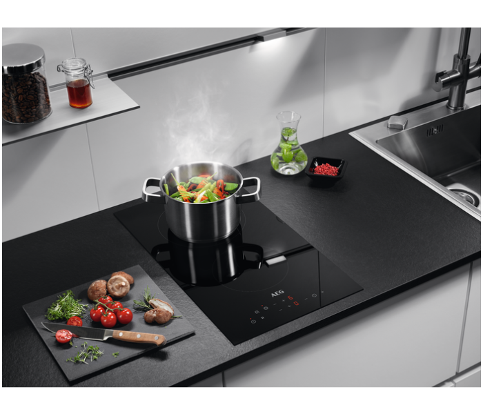 AEG HRB32310CB Built-in Ceramic Hob 30cm - 2 Zones with Touch Controls - Zoom Image 5