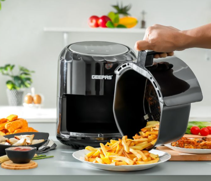 Geepas GAF37512 1500W Digital Air Fryer Black - Zoom Image 5