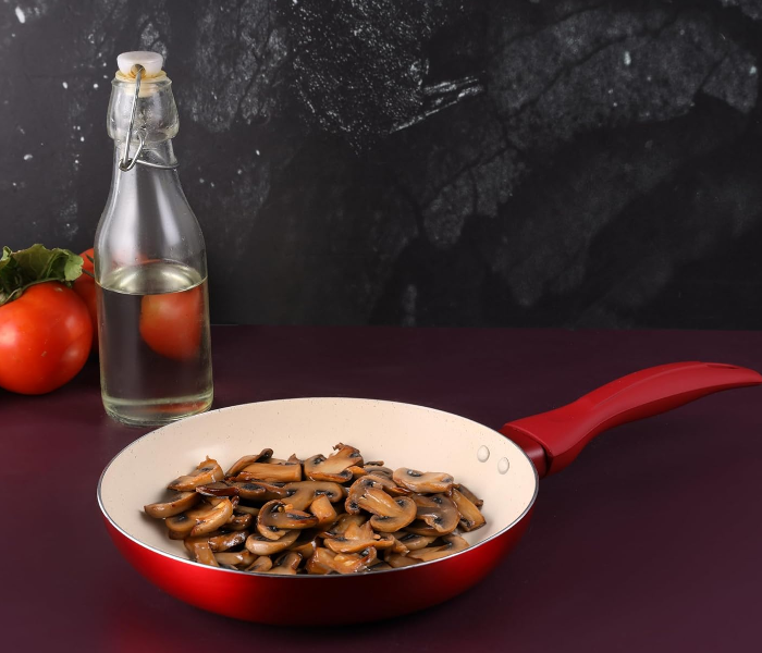 Delcasa DC3408 Non-Stick Frypan 18cm – Durable Aluminium Pan with Easy-Clean Coating, Off White/Red in KSA