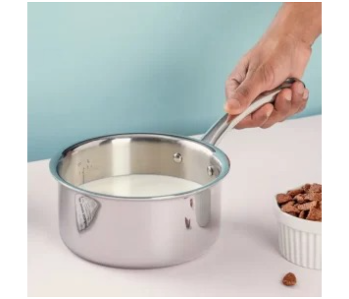 TUPPERWARE TRAYAM SAUCEPAN 1.6L in UAE