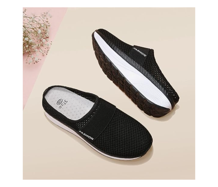 Fashion Breathable Mesh Slip-On Shoes Good-Looking Travel Essentials For Women EU 37 - Black in UAE