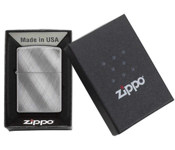 Zippo AE400014-28182 Diagonal Weave Deco Flame Lighter Silver - Zoom Image 4