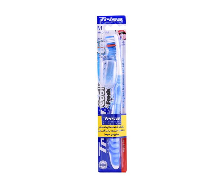 Trisa Cool & Fresh Medium Toothbrush with Travel Cap - Zoom Image