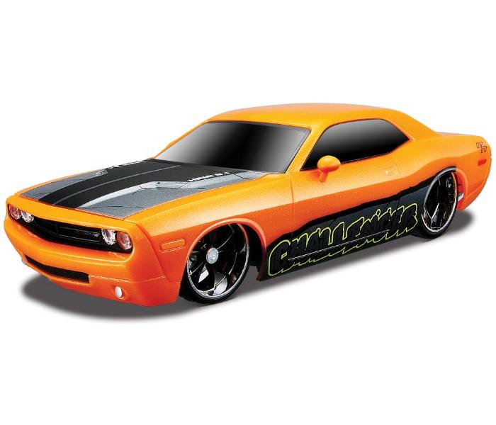 Maisto Tech 81226 Remote Control 1:24 Motosounds 2006 Dodge Challenger Orange - Zoom Image