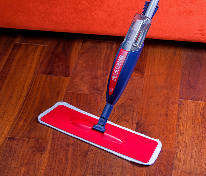 Royalford RF8640 One Click Series Spray Floor Mop with Microfiber Pad - Red & Black - Zoom Image 4