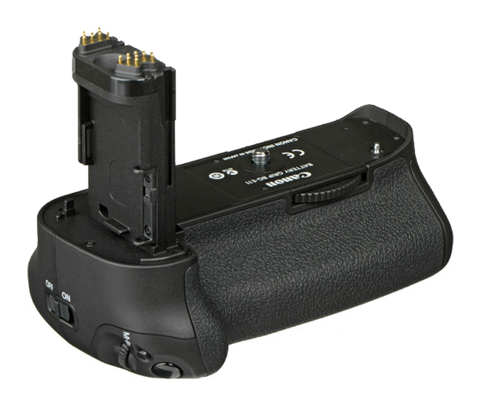 Canon BG-E11 Battery Grip for EOS 5D Mark III, 5DS, & 5DS R - Black - Zoom Image 1