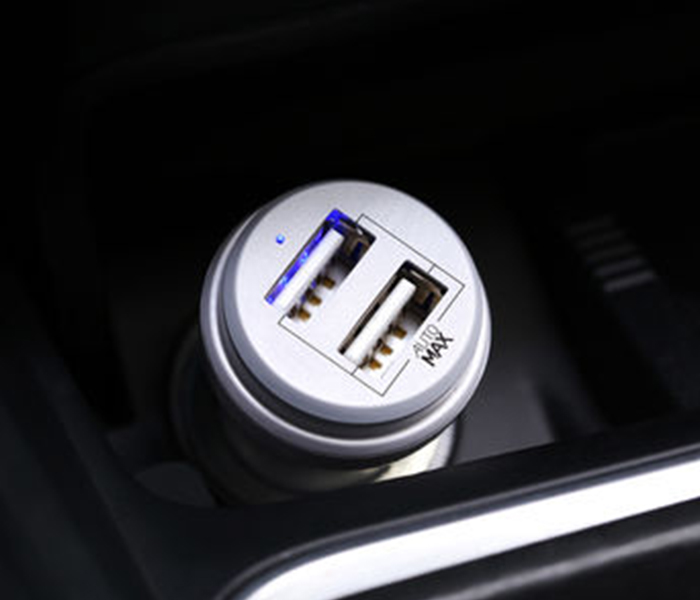 Mcdodo CC-3830 5V 2.4A Dual USB Car Charger - White - Zoom Image 5