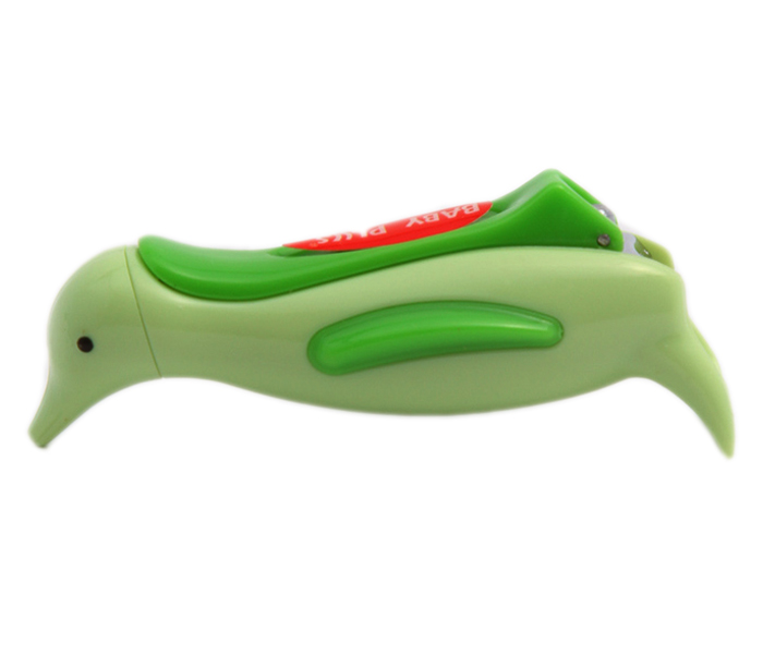 Baby Plus BP6052N Baby Nail Clipper with a Pen Queen Design - Green - Zoom Image 3