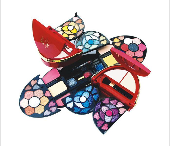 Face Touch 4-in- 1 Twist Open Design Complete Makeup Kit - Multi Colour - Zoom Image 2