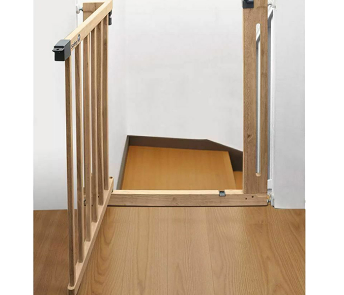 Safety 1st 24040100 U-Pressure Fit Easy Close Door Gates - Wood - Zoom Image 3