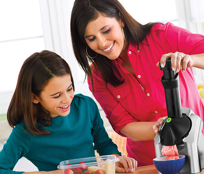 Yonanas 902 Classic Dessert Maker - Black - Zoom Image 2