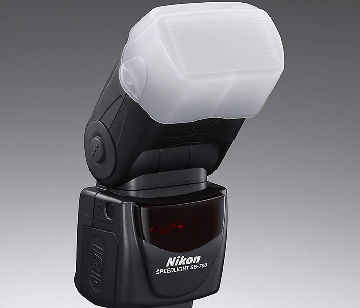 Nikon SB-700 Speedlight Flash for Digital SLR Camera - Zoom Image 4