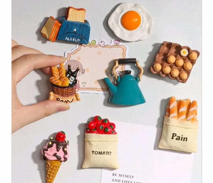 A variety of refrigerator magnets in wonderful and innovative shapes - Zoom Image