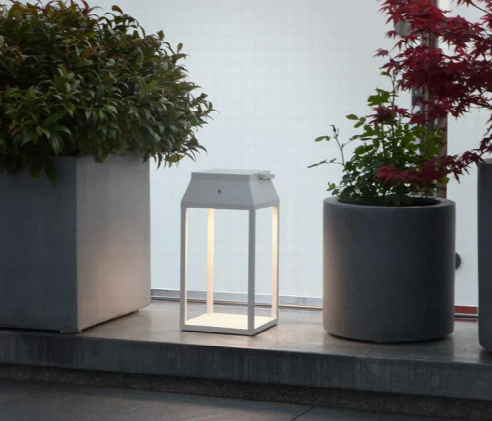 Elant Solar Lanterns for Gardens - Zoom Image 2