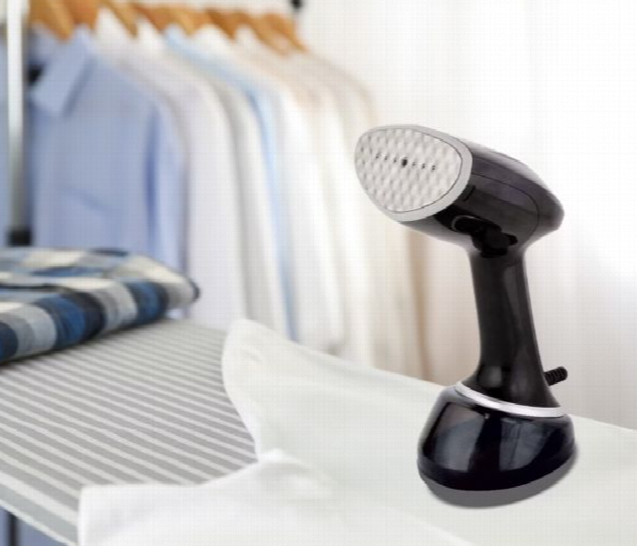 Porodo Lifestyle Portable Garment Steamer 1700W - Zoom Image 3