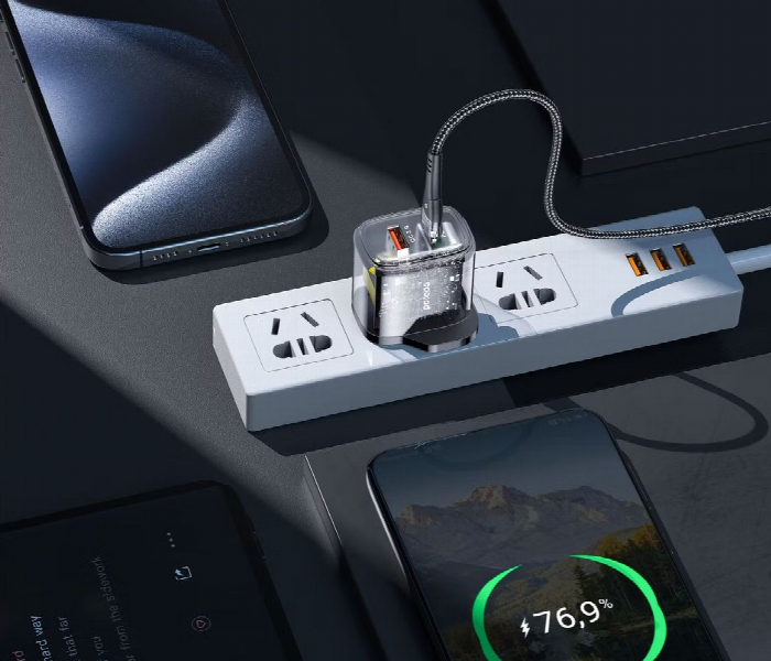 Porodo Dual Transparent Charger 18W Uk  Black - Zoom Image 3