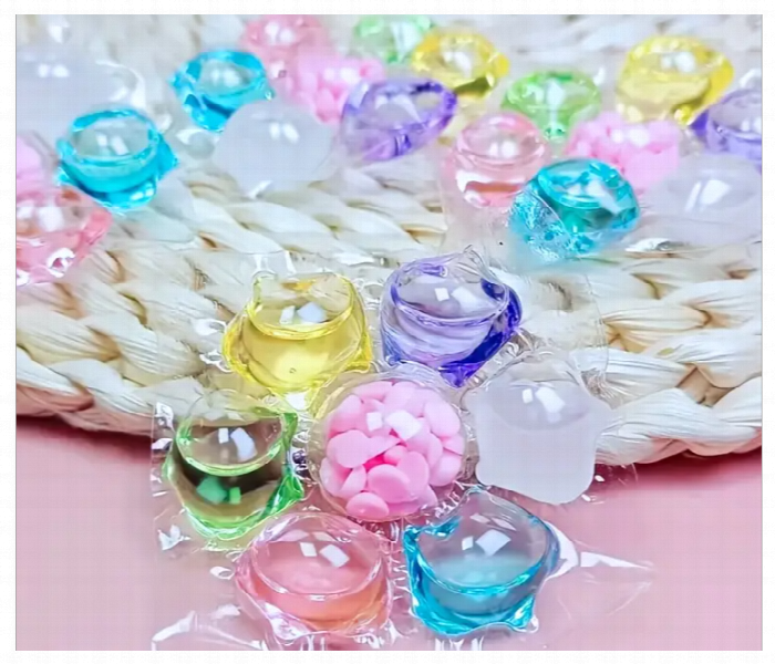 Air Baby 4 In 1 Laundry Scent Beads With Floral Fragrance 40 Count Long Lasting Freshness And 8X Cleaning Power - Zoom Image 2
