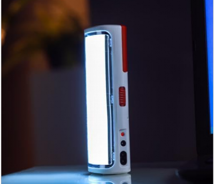 Geepas Ge53031 Portable And Light Weight Led Emergency Lantern With Solar Panel And 5 Hours Working - Zoom Image 4
