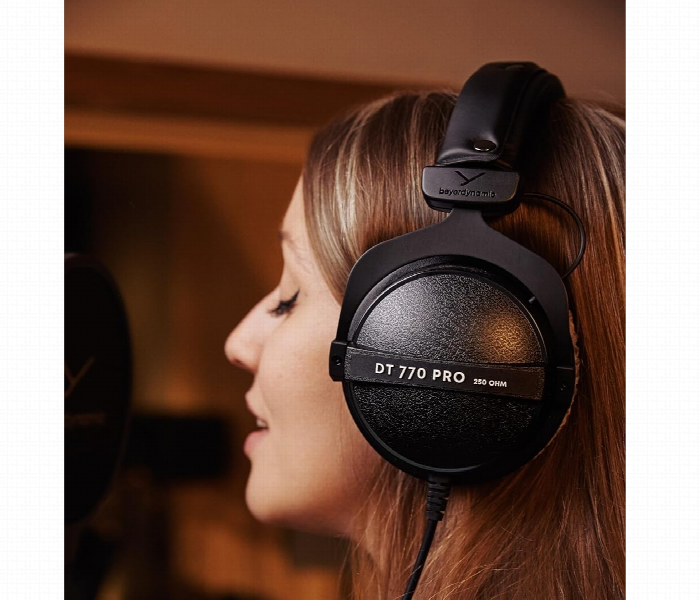 Beyerdynamic Dt 770 Pro Studio Headphones Closed Back - Zoom Image 3