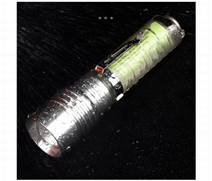 Multifunctional Zoom Flashlight 520A - Zoom Image 2