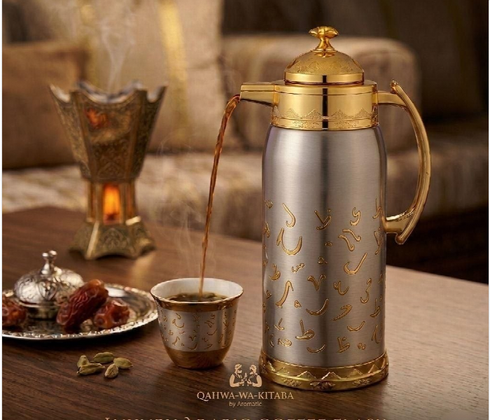 Decorative Vacuum Flask With Elegant Golden Pattern 1.9L - Zoom Image